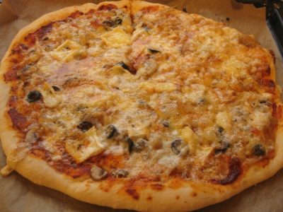 PIZZA PIECZARKOWA